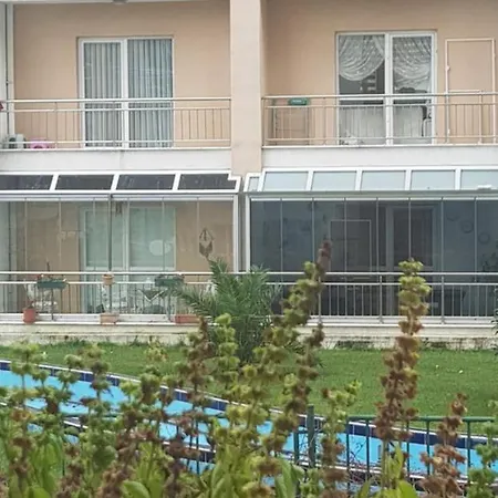 N Towers Aparthotel